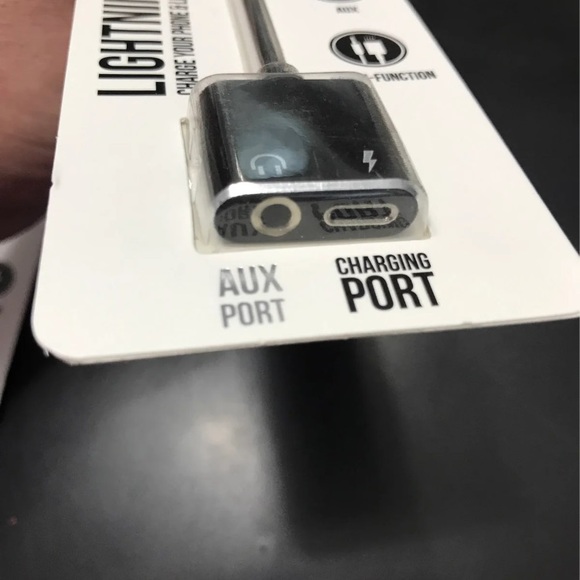 2 Packages Gabba Goods iPhone Lightning to Aux & Splitter Port, Charging, - Picture 5 of 5